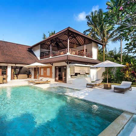 Villa Candi Kecil Tujuh By Villa Finder ウブド エクステリア 写真