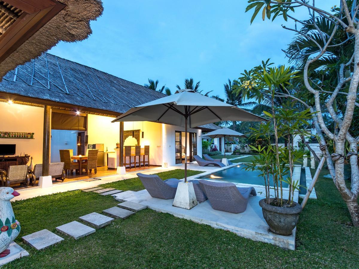 Villa Candi Kecil Tujuh By Villa Finder ウブド エクステリア 写真