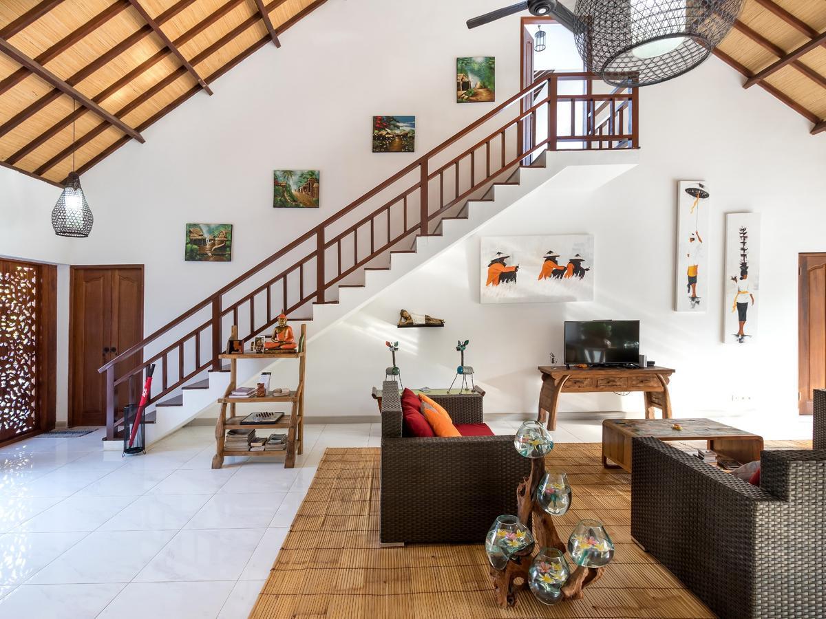 Villa Candi Kecil Tujuh By Villa Finder ウブド エクステリア 写真