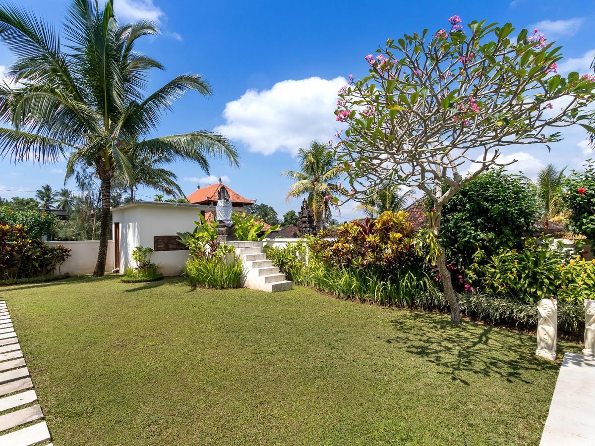 Villa Candi Kecil Tujuh By Villa Finder ウブド エクステリア 写真