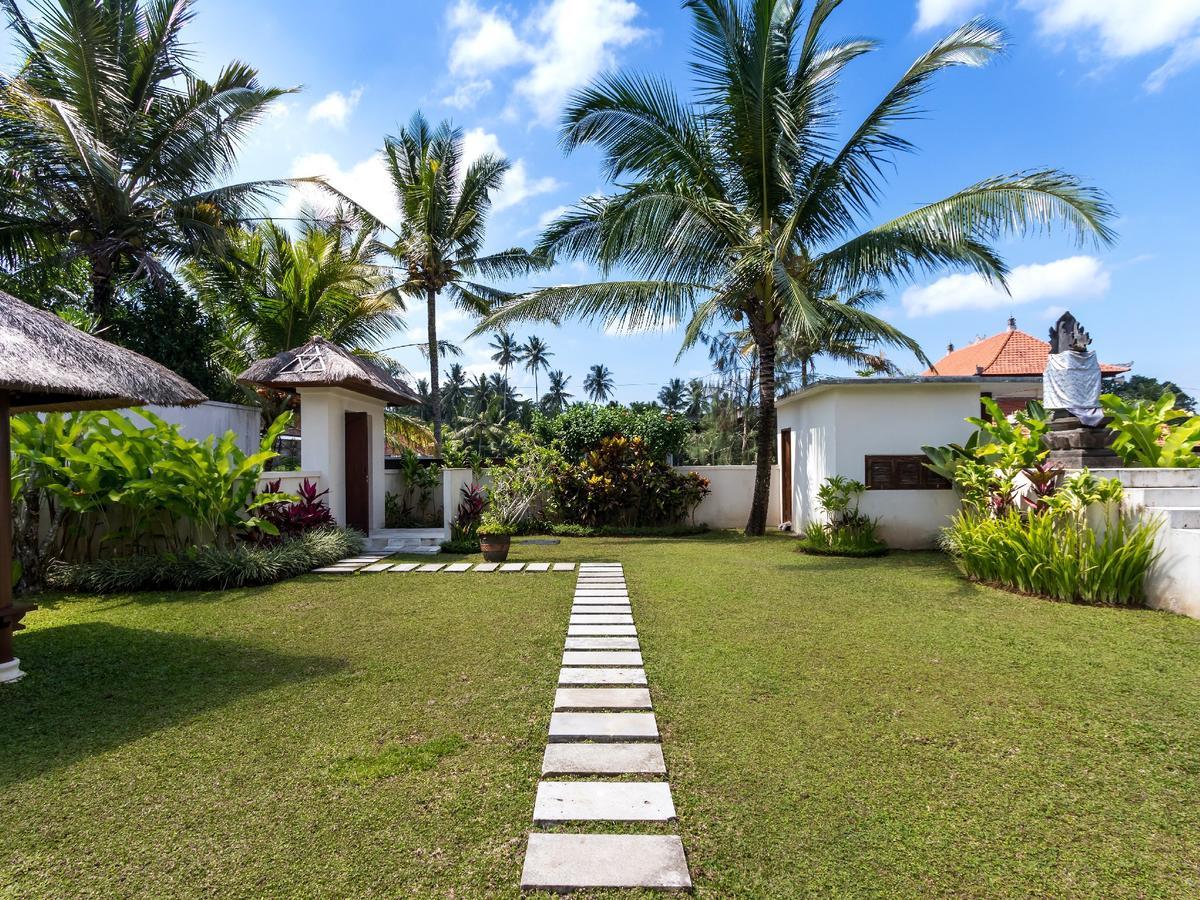 Villa Candi Kecil Tujuh By Villa Finder ウブド エクステリア 写真
